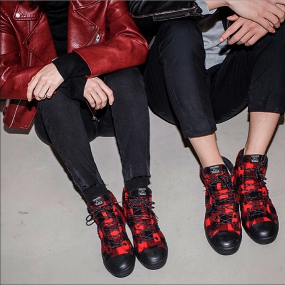 Lets... CONVERS8 🤩 - Picture 5 of 8